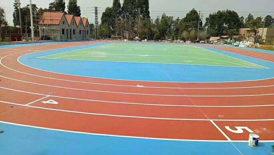 運(yùn)動(dòng)塑膠跑道