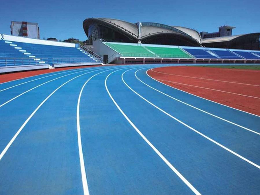 塑膠跑道材料施工中噴涂面漆有多重要？