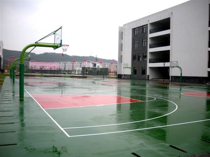 關于塑膠球場地板常用的品種及標準參數(shù)